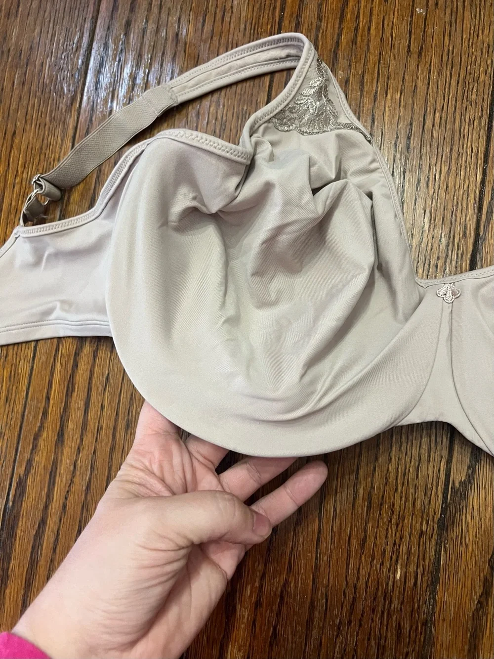 bali passion for comfort minimizer underwire bra 40DDD beige